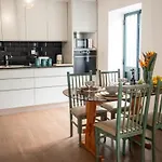 Isabela House Villa *
